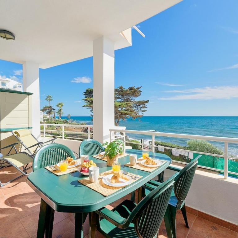 ROSE I Vistas and direct access to the sea Mijas Costa - One-Bedroom Apartment with Balcony and Sea View - 8