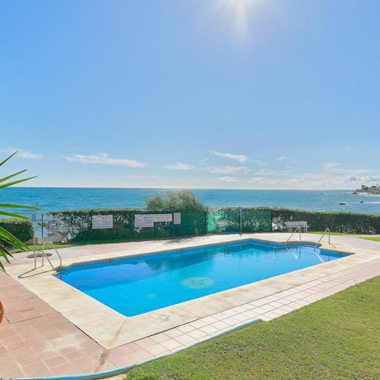 ROSE I Vistas and direct access to the sea Mijas Costa - One-Bedroom Apartment with Balcony and Sea View - 14