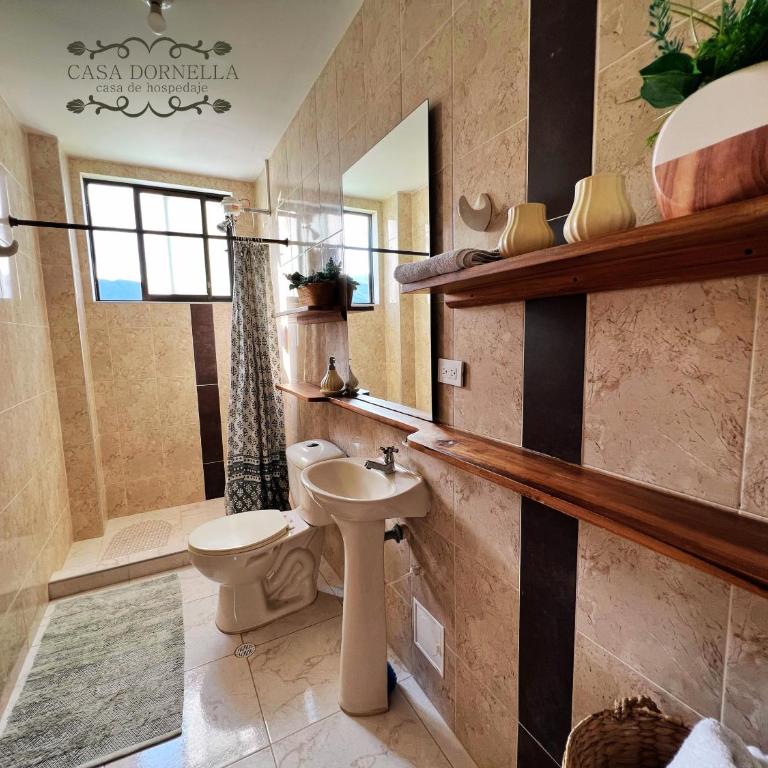 Casa Dornella - Casa de Hospedaje - Apartamento con balcón - 23