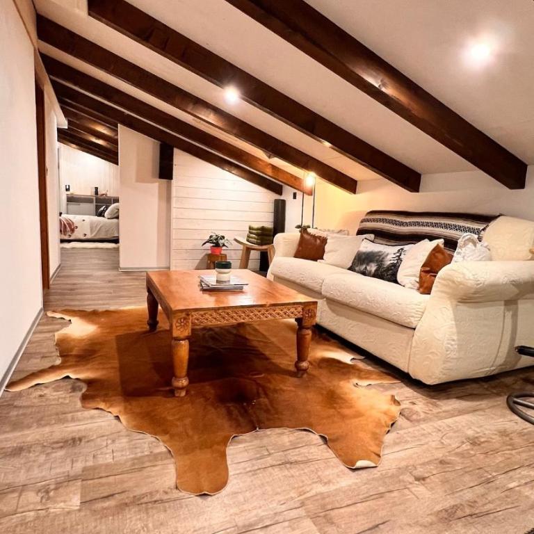 Cozy Alpine Attic - Apartment mit 1 Schlafzimmer und Whirlpool - 1