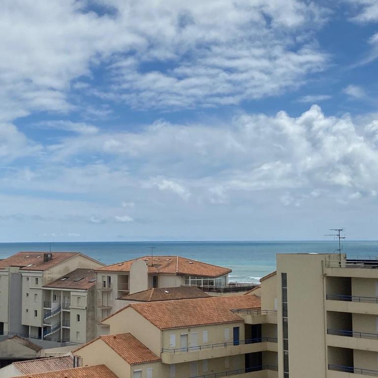 Appartement cosy à 50m de la plage à St Hilaire de Riez - FR-1-323-561 - Apartment - 1