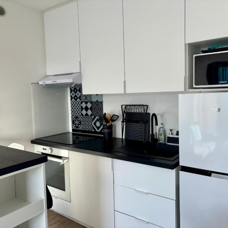 Appartement cosy à 50m de la plage à St Hilaire de Riez - FR-1-323-561 - Apartment - 3
