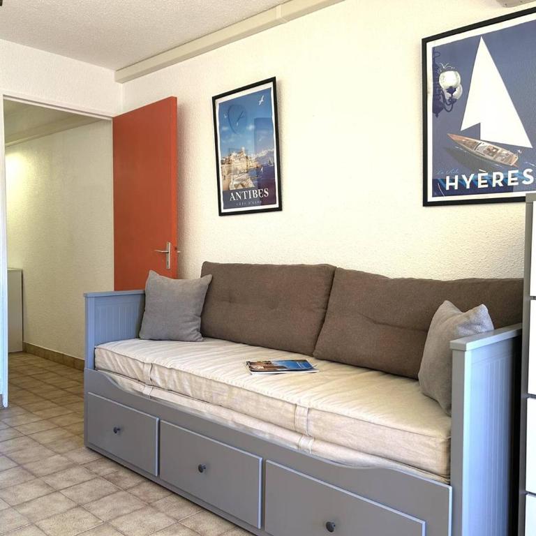 Appartement calme avec climatisation, terrasse et parking au Lavandou - FR-1-251-856 - Apartment - 4