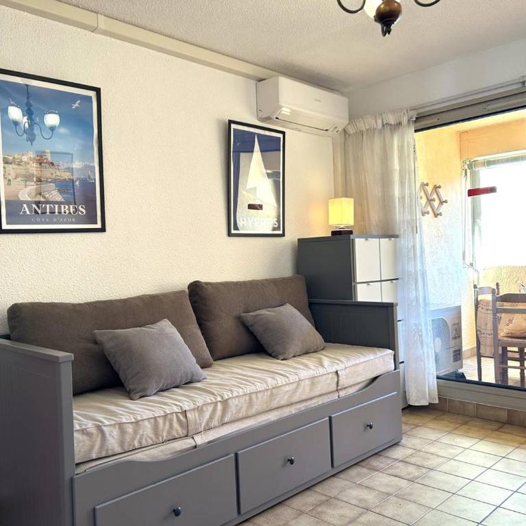 Appartement calme avec climatisation, terrasse et parking au Lavandou - FR-1-251-856 - Apartment - 1
