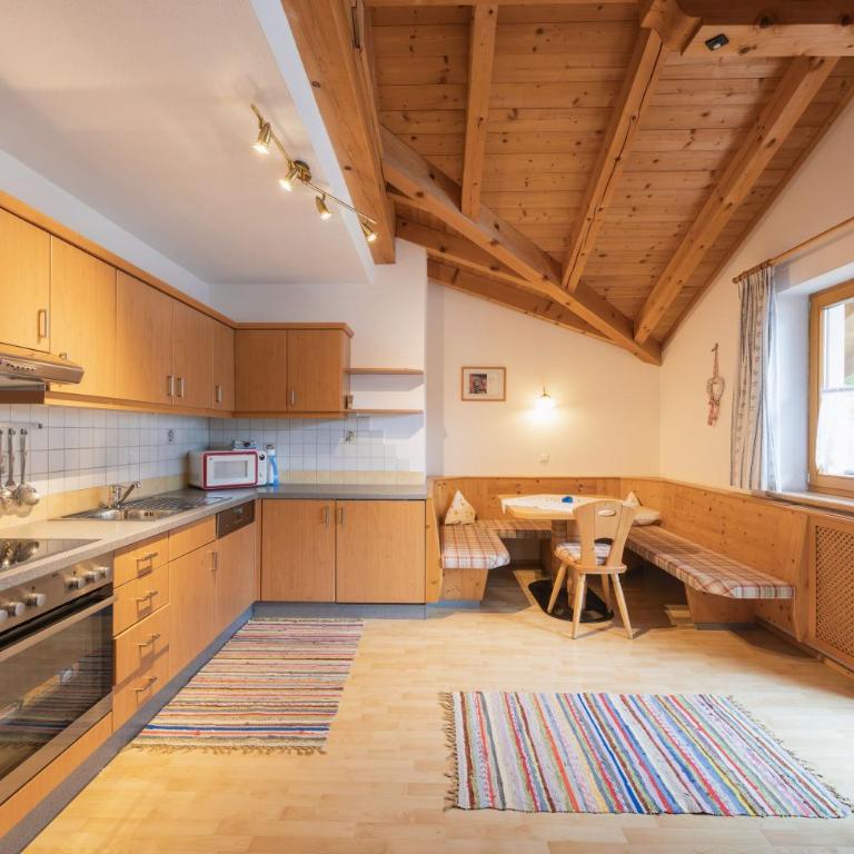 Haus Bergzauber - Apartment mit 2 Schlafzimmern und Balkon - 4