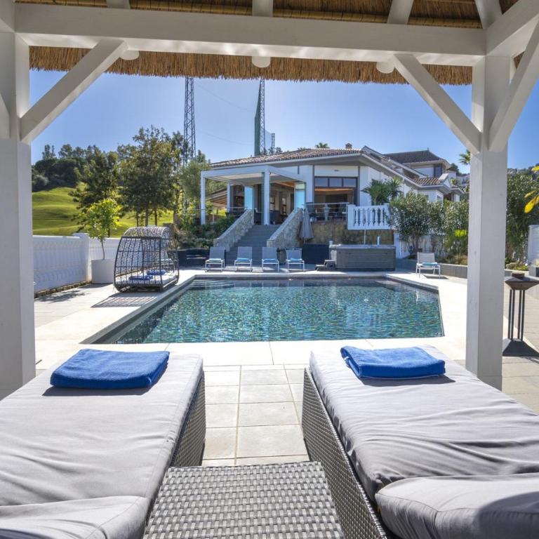 Villa Uno – Stunning 4 bedroom villa with pool - Villa - 1