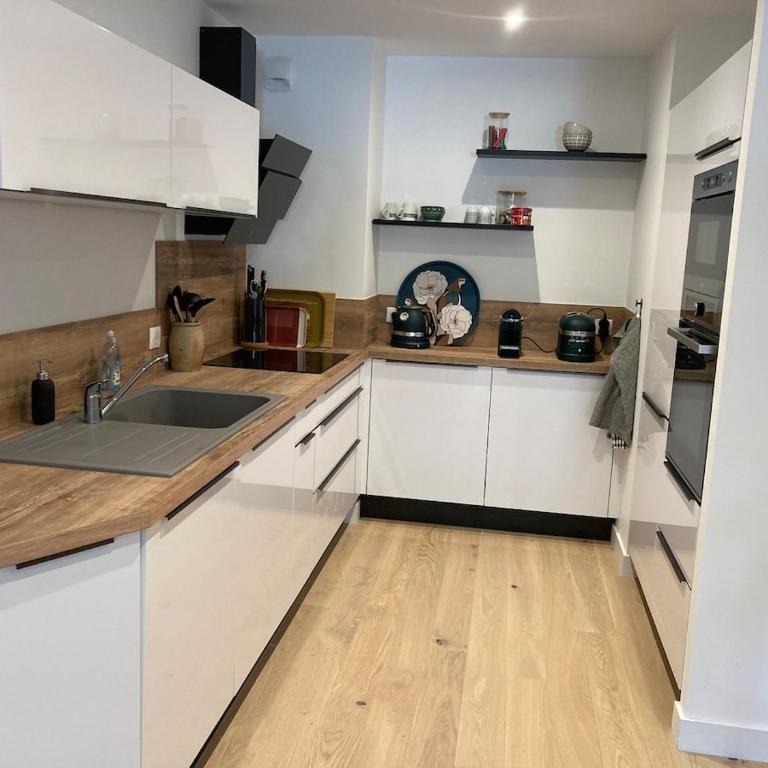 Le Raspail By Tranquil at Home, Parking - Plage - Two-Bedroom Apartment - 5