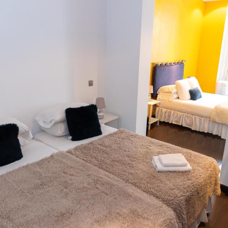 Hostal Santo Domingo - Quadruple Room with Garden View - 4