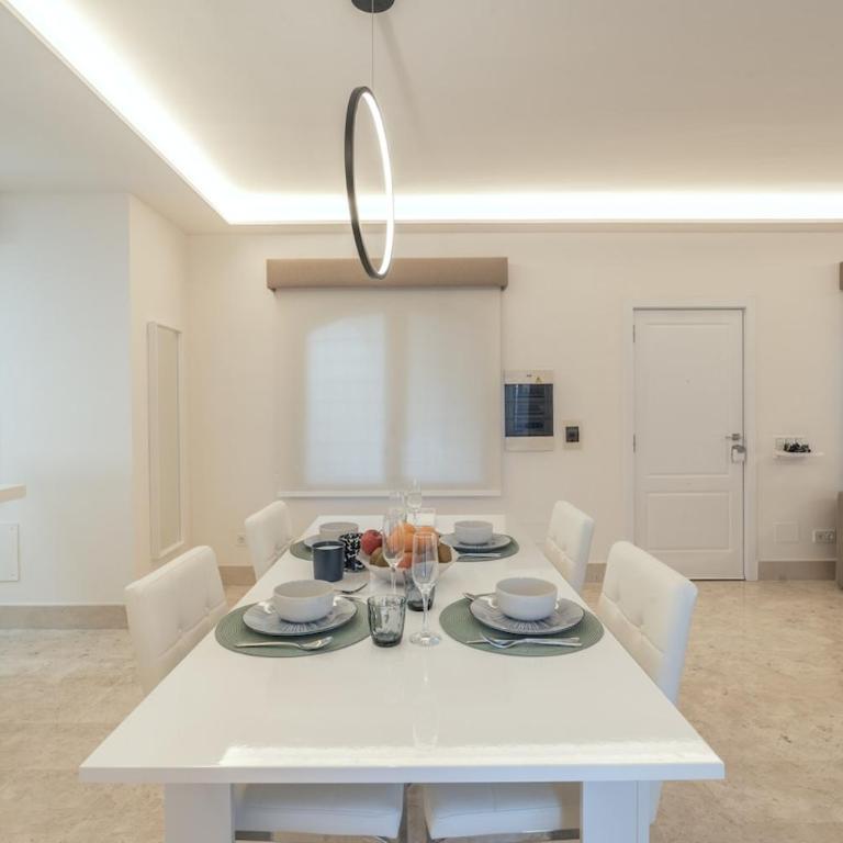 Exclusive Villa in Bahiazul with heated pool - Three-Bedroom Villa - 16