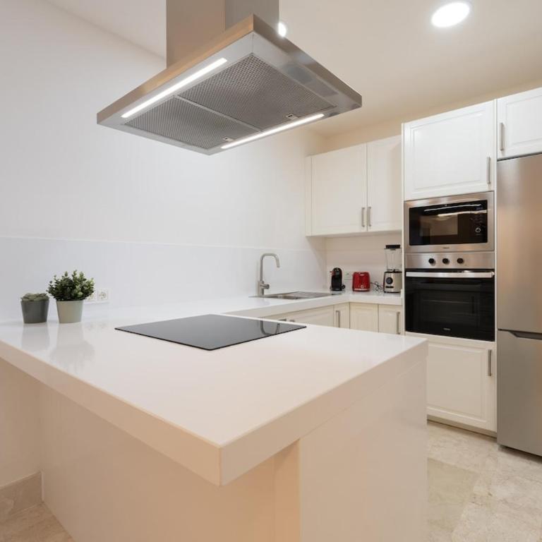 Exclusive Villa in Bahiazul with heated pool - Three-Bedroom Villa - 20