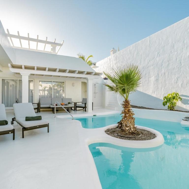 Exclusive Villa in Bahiazul with heated pool - Three-Bedroom Villa - 3