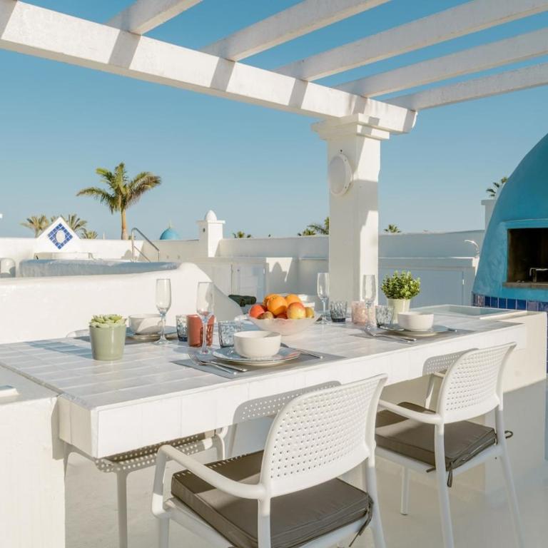 Exclusive Villa in Bahiazul with heated pool - Three-Bedroom Villa - 76