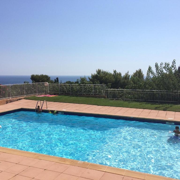 Bandol Apartment T2 Sea View Exceptional - Appartement 2 Chambres - 77