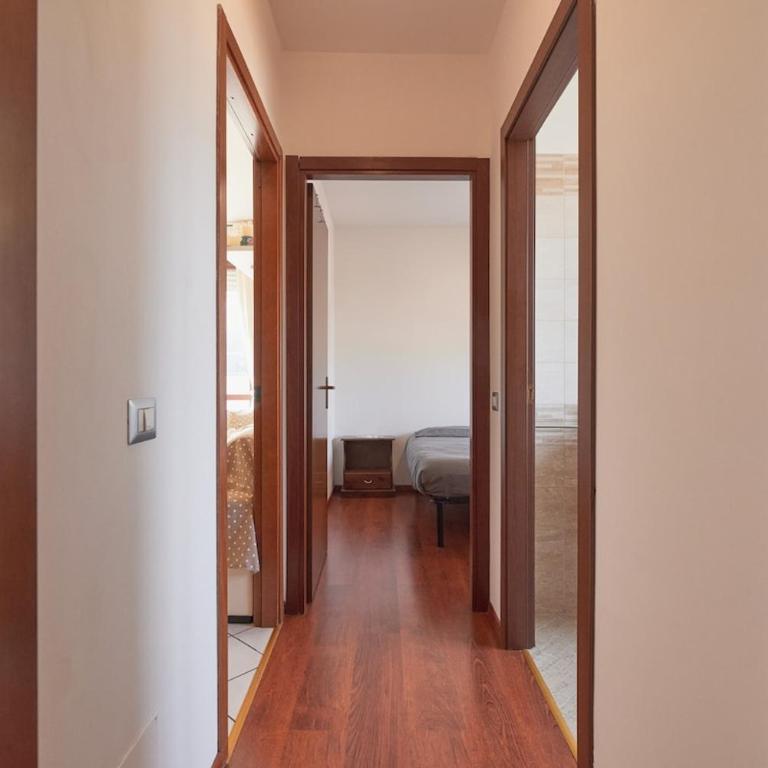 AM Stays 16 - Large Apartment steps from the Main Station - Appartamento con 2 Camere da Letto - 13