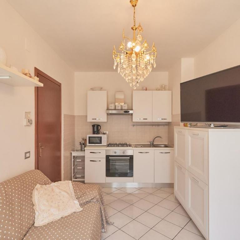 AM Stays 16 - Large Apartment steps from the Main Station - Appartamento con 2 Camere da Letto - 5