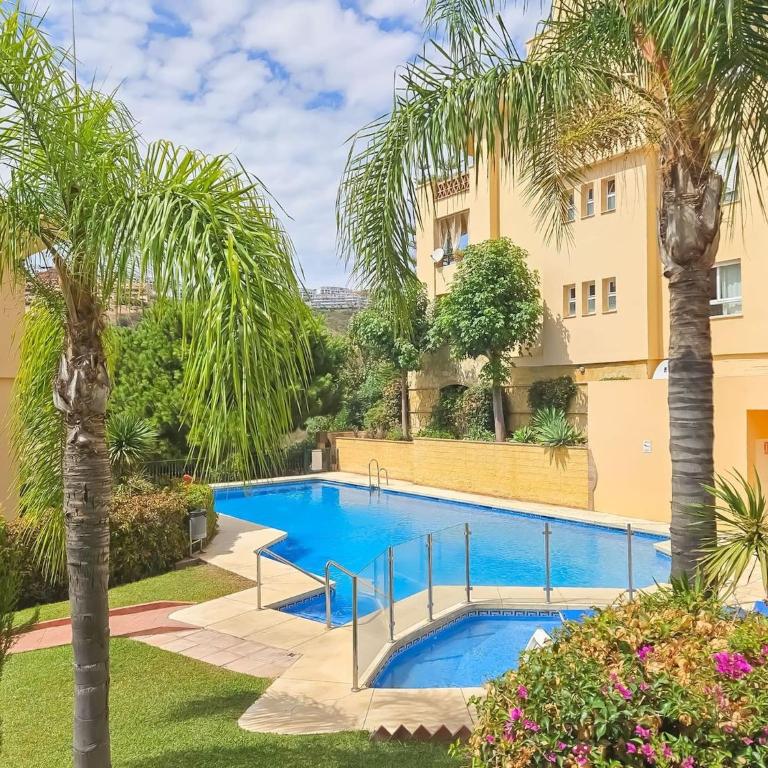 1 bed penthouse apt in Calahonda - Apartamento con terraza - 32