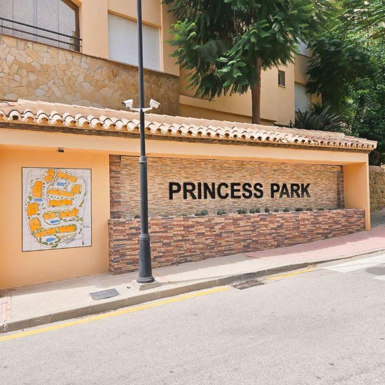 1 bed penthouse apt in Calahonda - Apartamento con terraza - 34