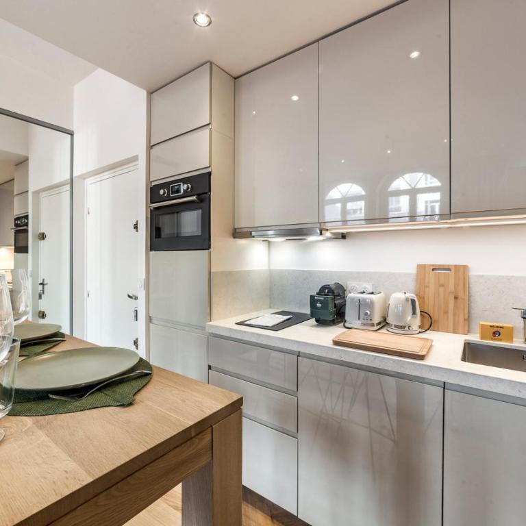 All in Lyon | Chalet urbain chic climatisé Lyon 6 - Appartement - 11