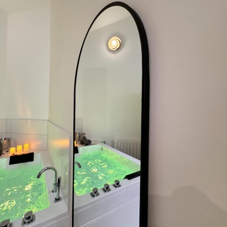 Mon spa privé - Balnéo & Sauna - Le Mans insolite - Studio mit Whirlpool - 10