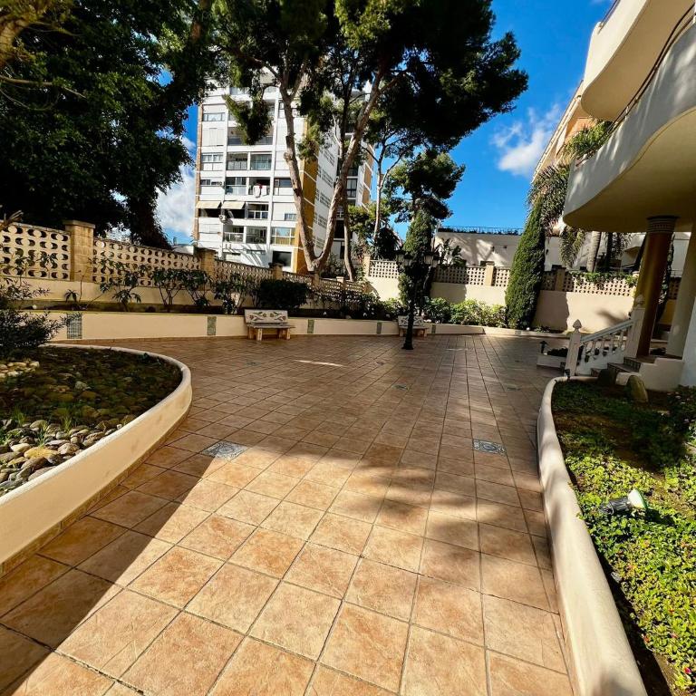 2 Bedroom Apartment in Puerto Marina - Apartamento de 2 dormitorios con balcón - 27