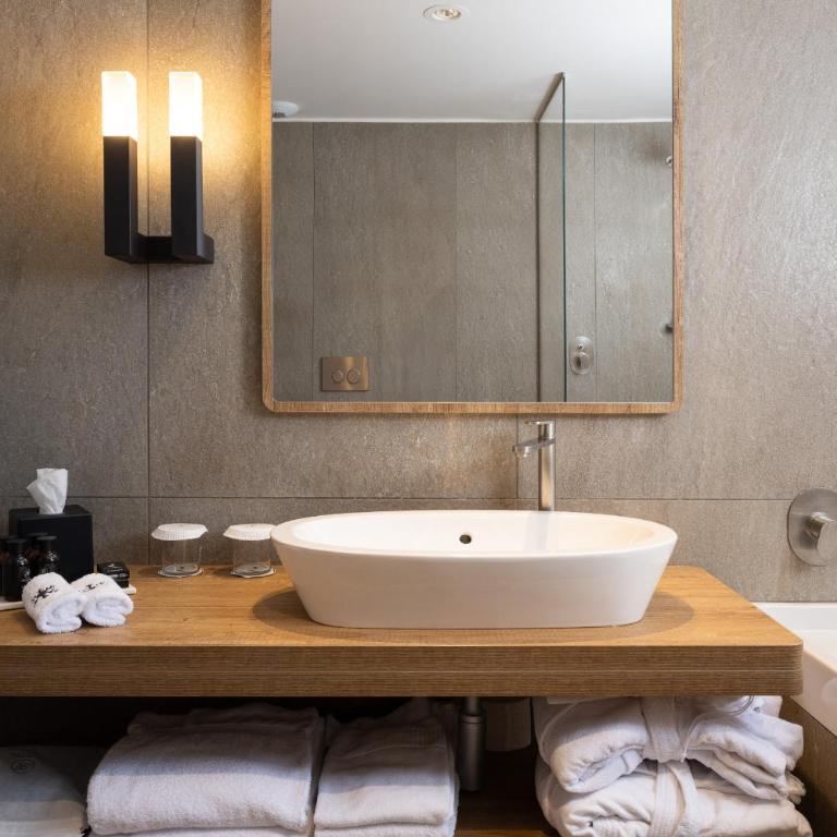 Grand Hotel Courmayeur Mont Blanc, by R Collection Hotels - Junior Suite - 6