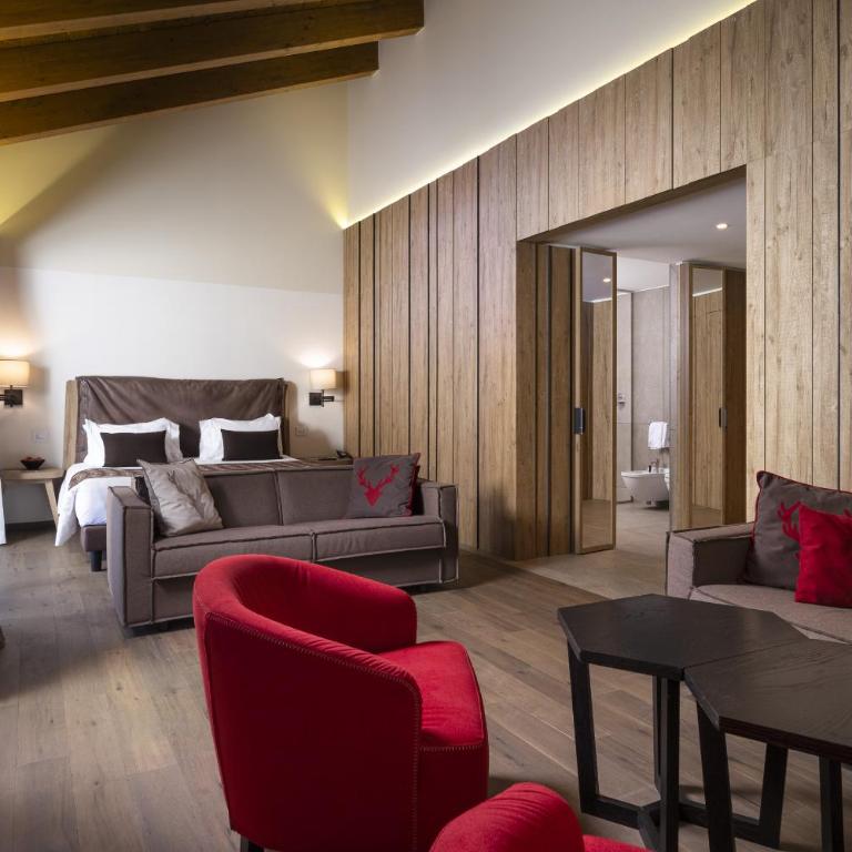 Grand Hotel Courmayeur Mont Blanc, by R Collection Hotels - Junior Suite - 9