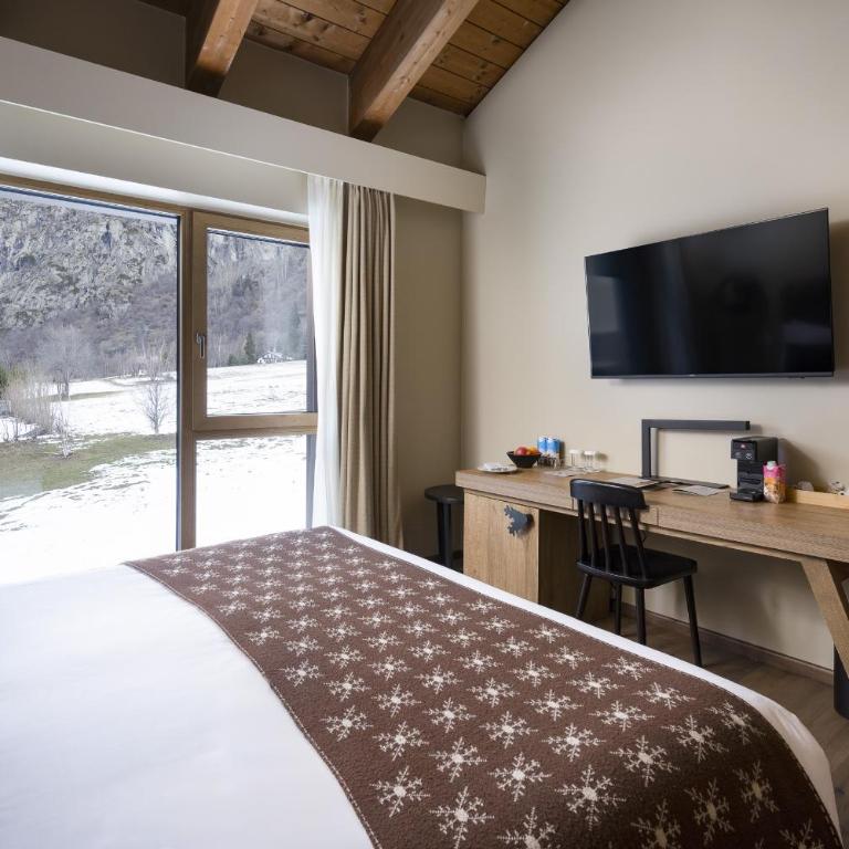 Grand Hotel Courmayeur Mont Blanc, by R Collection Hotels - Camera Comfort Matrimoniale/Doppia con Letti Singoli con Vista Montagna - 5