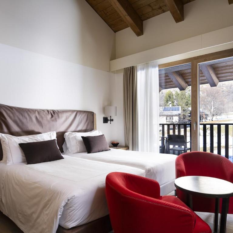Grand Hotel Courmayeur Mont Blanc, by R Collection Hotels - Camera Deluxe - 2