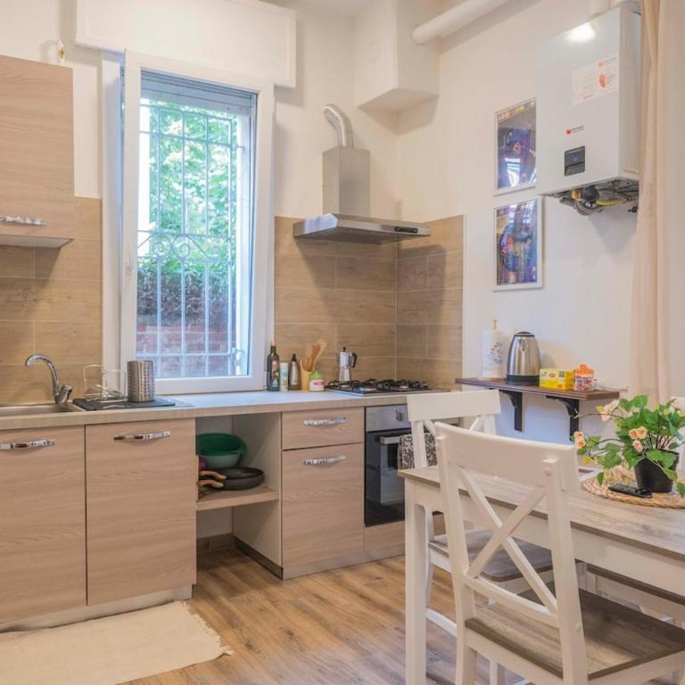 A soli 10 min da Sant'Orsola - Interno 4 con Design e Comfort - Appartamento con 1 Camera da Letto - 3