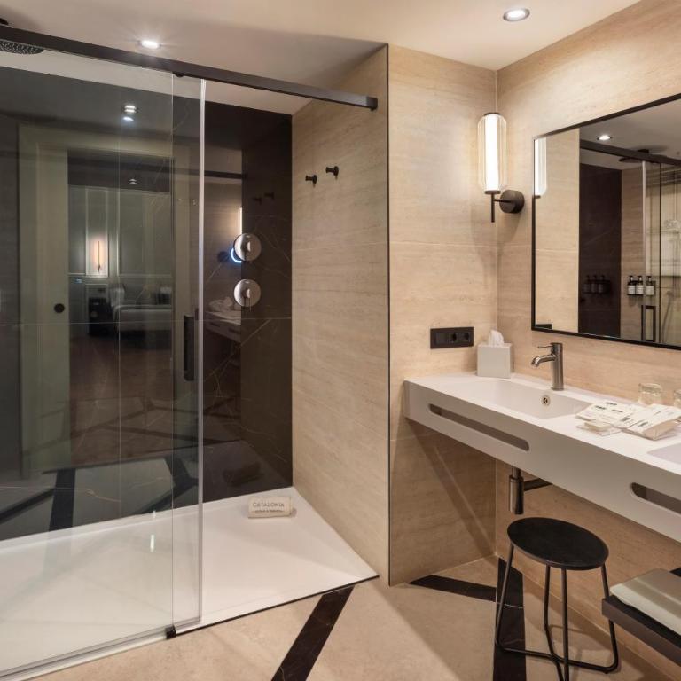 Catalonia Puerta del Sol - Habitación Dúplex - 5