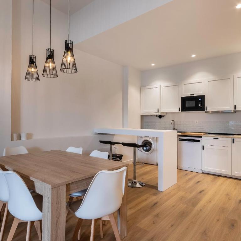 Corazón del Casco Viejo, las Siete Calles - Parking opcional - Apartamento de 3 dormitorios con balcón - 7