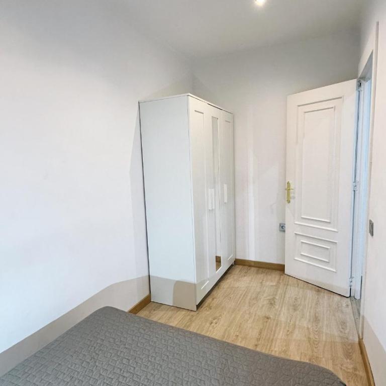 Apartsalou Tati - Two-Bedroom Apartment - 6