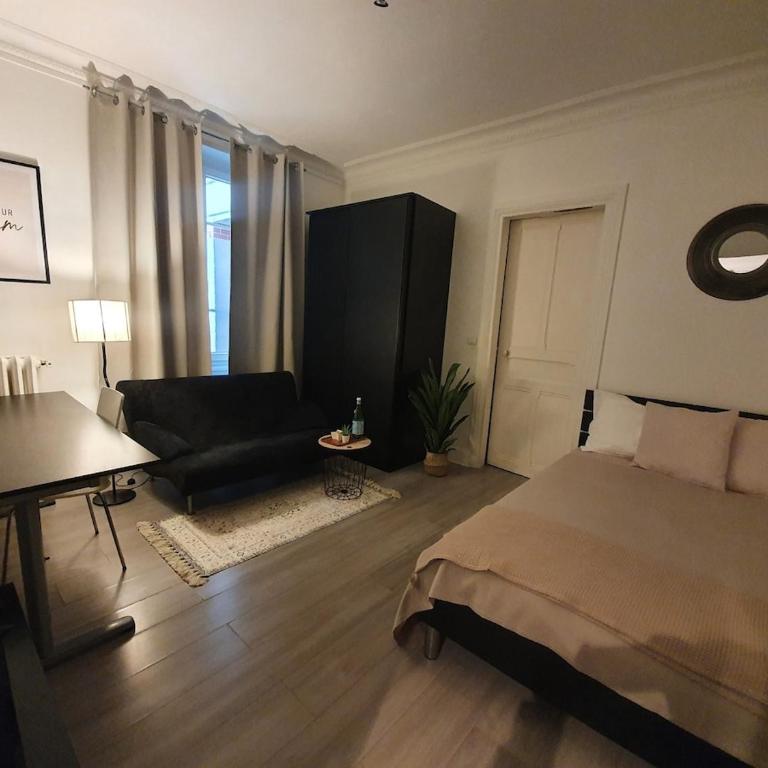 Modern and cozy studio 2 minutes from Porte d'Orléans - Appartement 1 Chambre - 1