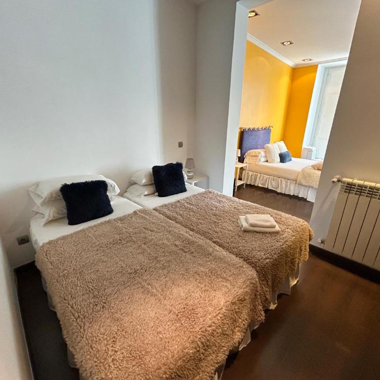 Hostal Santo Domingo - Quadruple Room with Garden View - 7