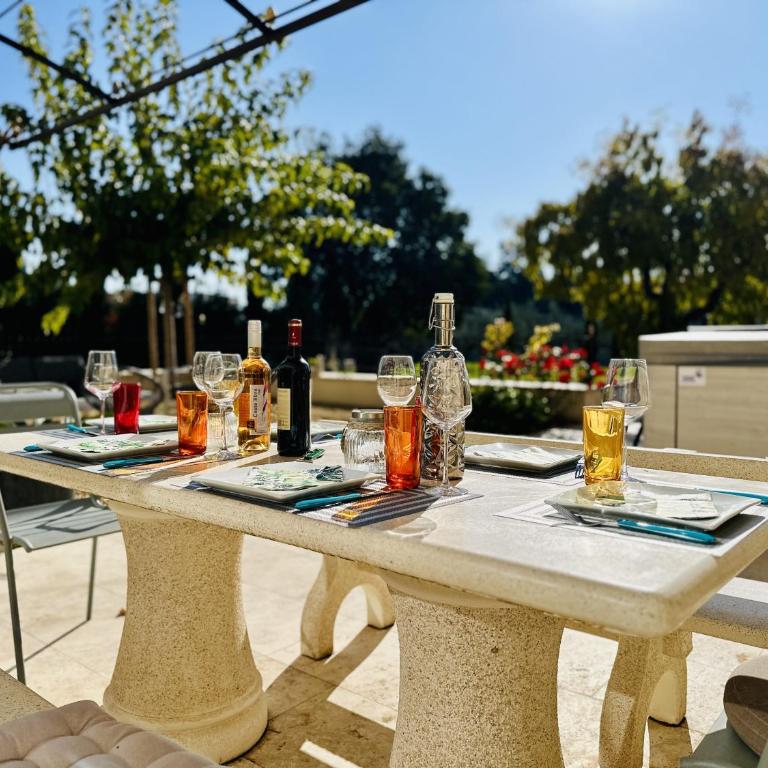 Mas de Baye - classé 5 étoiles meublé de tourisme - Villa avec Piscine Privée - 19