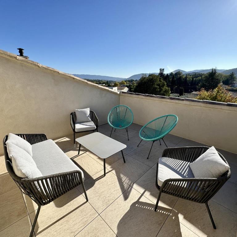 Mas de Baye - classé 5 étoiles meublé de tourisme - Villa avec Piscine Privée - 33