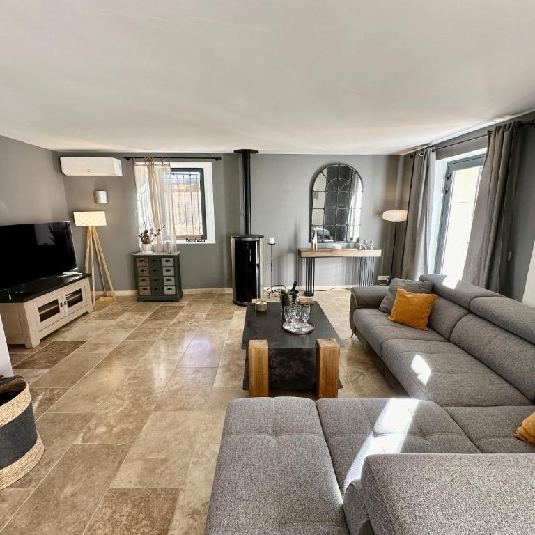 Mas de Baye - classé 5 étoiles meublé de tourisme - Villa avec Piscine Privée - 15