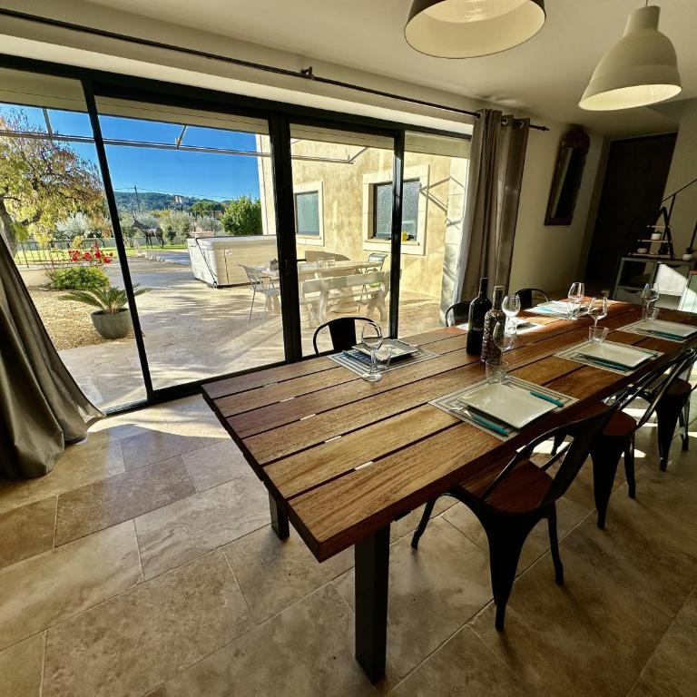 Mas de Baye - classé 5 étoiles meublé de tourisme - Villa avec Piscine Privée - 16