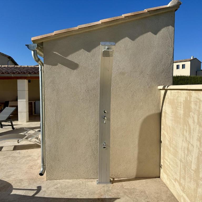 Mas de Baye - classé 5 étoiles meublé de tourisme - Villa avec Piscine Privée - 13