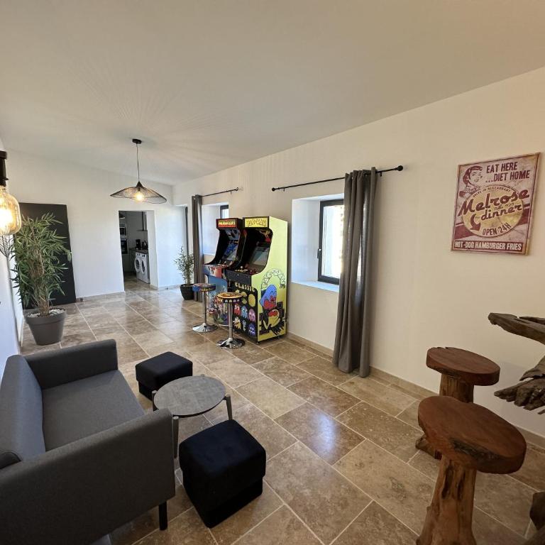 Mas de Baye - classé 5 étoiles meublé de tourisme - Villa avec Piscine Privée - 21