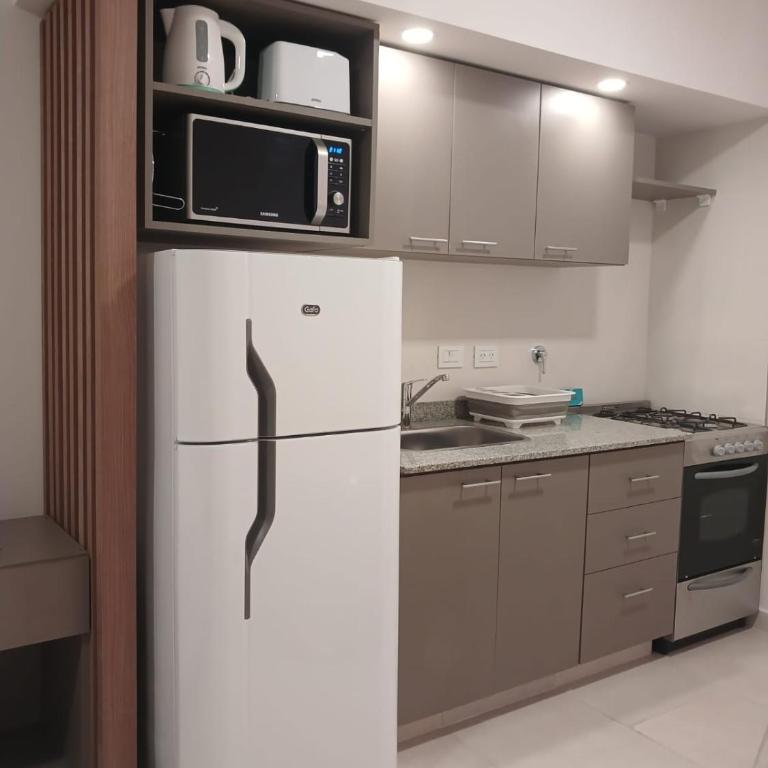 TOLHUIN COLON - Apartamento con balcón - 3