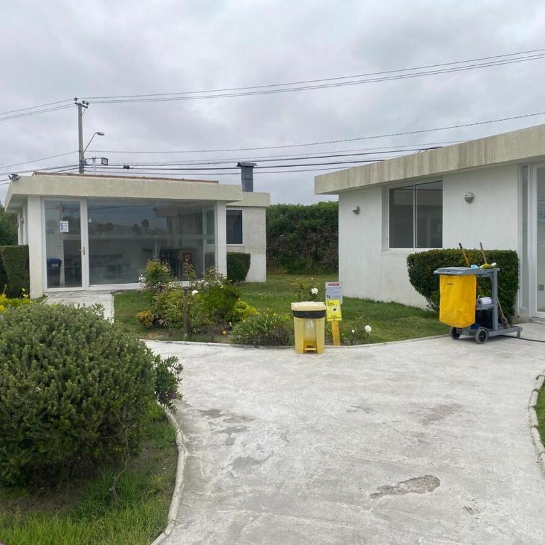First line, ocean view - Two-Bedroom Apartment - 25