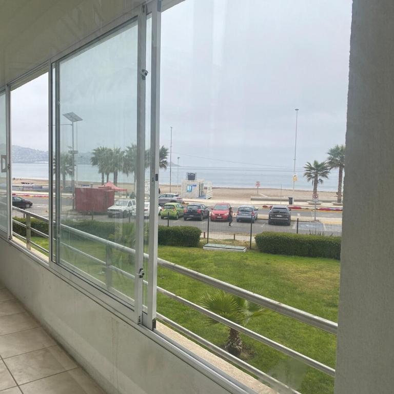 First line, ocean view - Two-Bedroom Apartment - 27