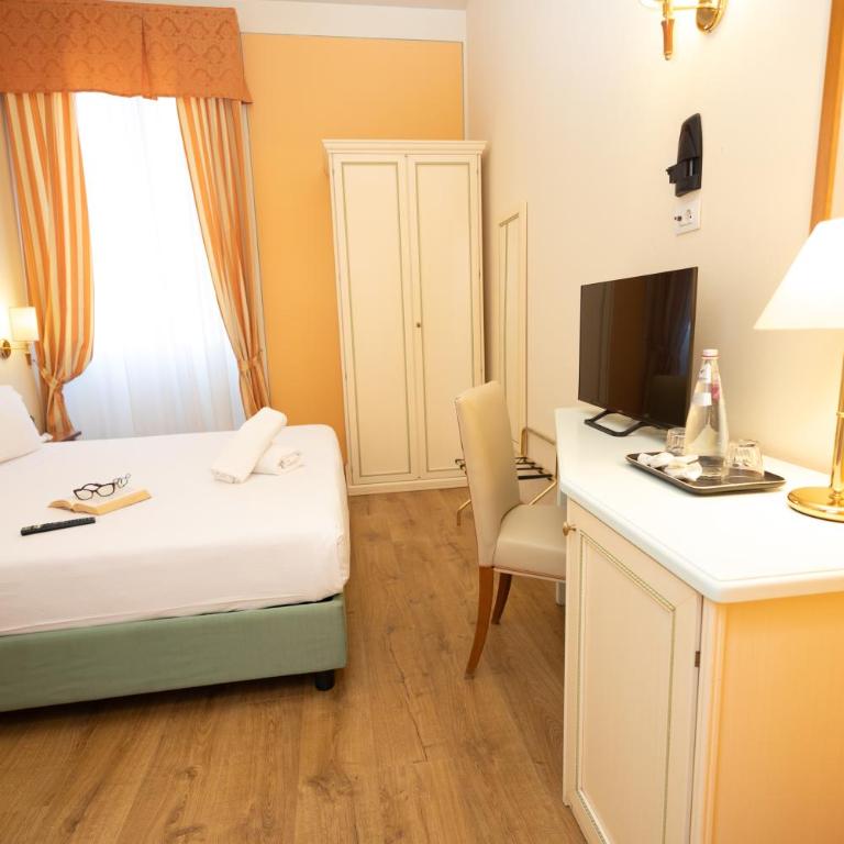 LVG Hotel Collection - Pallanza - Superior double or Twin Room with Balcony - 3