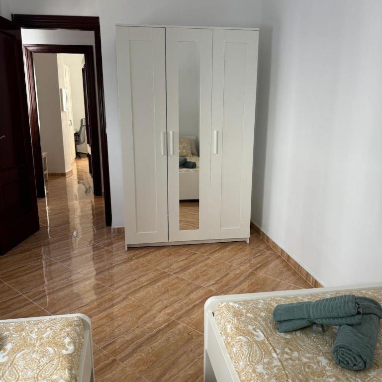 Gran casa cerca de la playa con 3 dormitorios en Pedregalejo - Casa de 3 dormitorios - 49