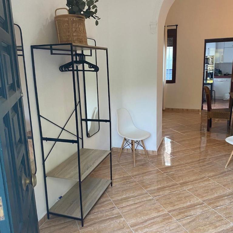 Gran casa cerca de la playa con 3 dormitorios en Pedregalejo - Casa de 3 dormitorios - 14