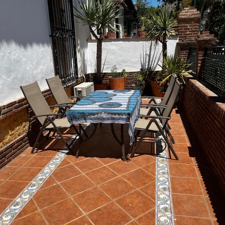 Gran casa cerca de la playa con 3 dormitorios en Pedregalejo - Casa de 3 dormitorios - 8