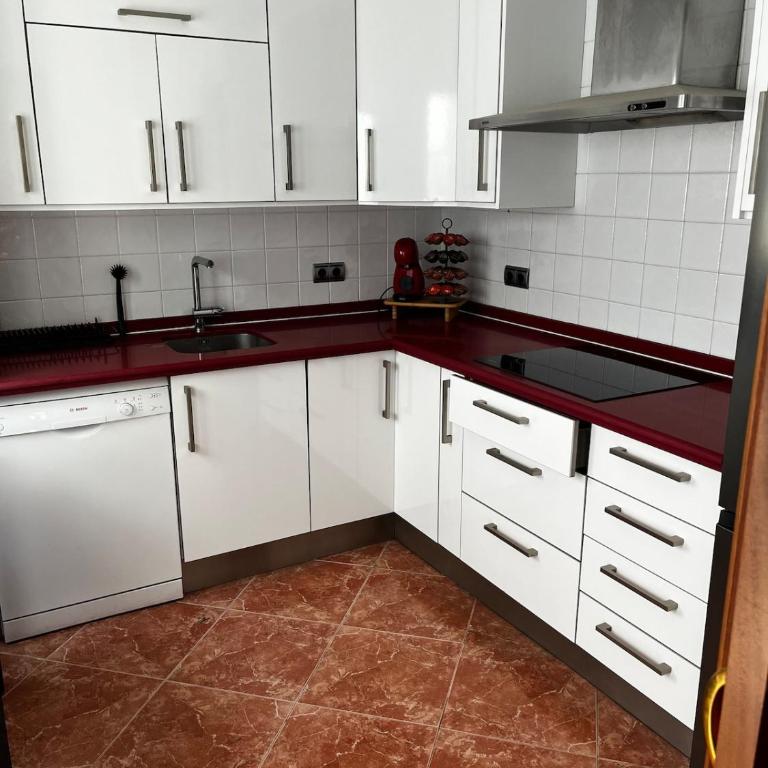 Gran casa cerca de la playa con 3 dormitorios en Pedregalejo - Casa de 3 dormitorios - 24
