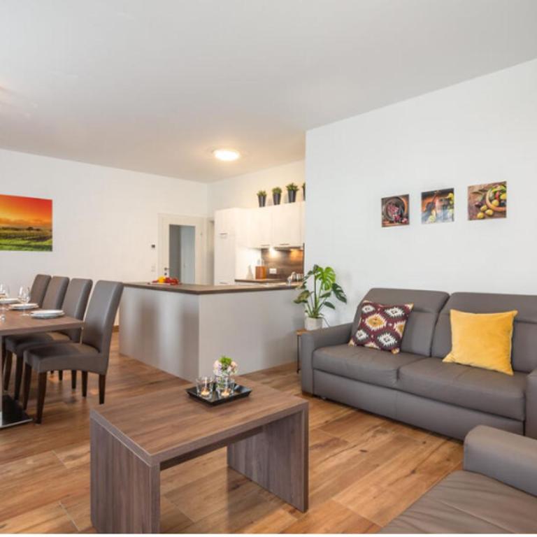 Stadtdomizil TOP 10 - Apartment mit 3 Schlafzimmern - 1