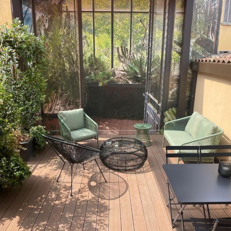 OLIVE GARDEN Stylish Studio with cozy terrace - Appartamento Monolocale con Letto Queen-Size - 5